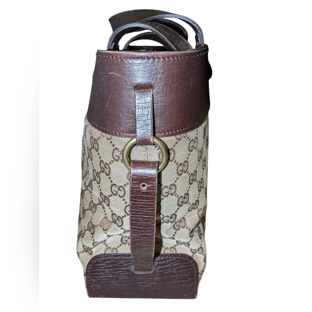 ✨BOGO LUXURY BAGS!!✨Authentic Gucci Canvas Tote Bag + Authentic Chloe Bag - Picture 2 of 10
